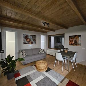 Posedenie v ubytovaní Moda Apartments Serenella