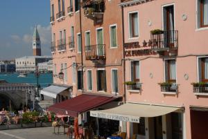Gallery image of Hotel Ca' Formenta in Venice