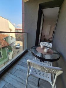 Balkón nebo terasa v ubytování Pirotski amanet