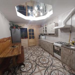 Dapur atau dapur kecil di Затишний дім