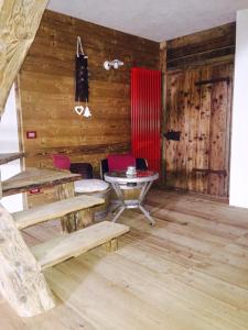 Posedenie v ubytovaní Chalet Lagorai