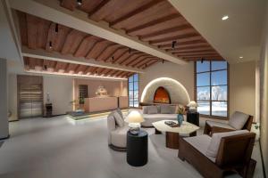 Ruang duduk di Xueting Songjiangyue Hidden Courtyard Hotel
