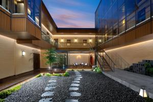 Bangunan di mana terletaknya hotel