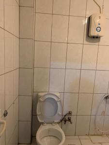 A bathroom at Apart 71