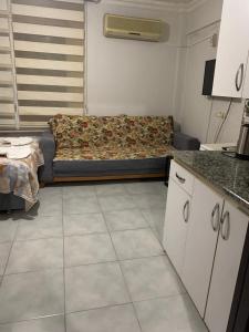 A kitchen or kitchenette at Apart 71