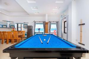 Biliár nebo kulečník v ubytování Kegotel Villa Bãi Sau - Central 01