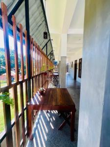 Un balcon sau o terasă la Surface Stay and Café