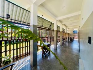 Un balcon sau o terasă la Surface Stay and Café