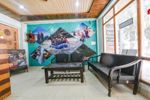 Fotografie z fotogalerie ubytování FabHotel Hadimba Valley v destinaci Manāli