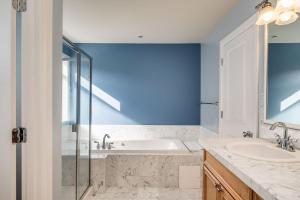 Koupelna v ubytování Perch - Phinney Guest House + 66 fotografií