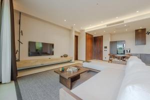 TV a/nebo společenská místnost v ubytování Fethiye Kargı'da Lüks Villa Silence 2
