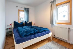 Letto o letti in una camera di Apartments Sopherl - by myNests