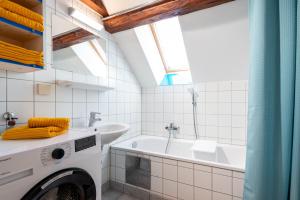 Bagno di Apartments Sopherl - by myNests