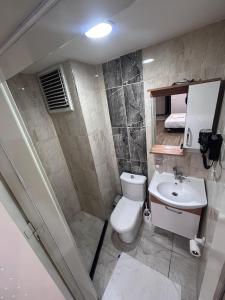 Koupelna v ubytování biglife hotel