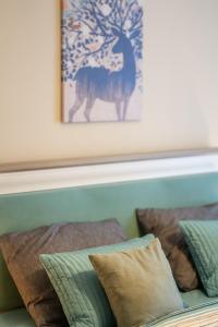 Posezení v ubytování Cukurcuma 2br Apt Stylish Interior