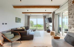 Ruang duduk di Beautiful Villa Regina with view in Visnjan