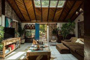 Χώρος καθιστικού στο Pousada Casa do Ceo