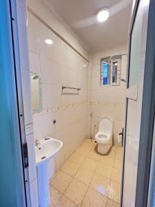 Koupelna v ubytování San Diego Hotel & Bar