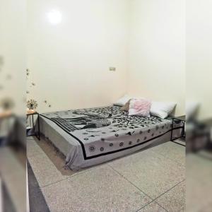 Postel nebo postele na pokoji v ubytování Private Room Quiet Peaceful Stay with Easy Access to Agadir and Airport