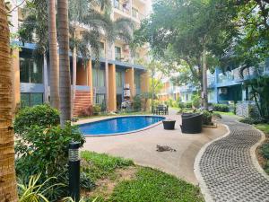 Gambar di galeri bagi Laguna Beach Resort 2-High Speed Wi-Fi and projecter di Pantai Jomtien