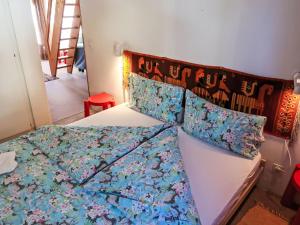 Postel nebo postele na pokoji v ubytování Apartment Girun by Interhome
