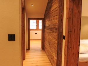 Ένα ή περισσότερα κρεβάτια σε δωμάτιο στο Apartment Wiedersehn Dachgeschoss by Interhome