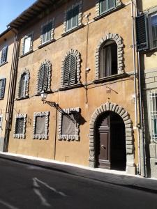 Το κτήριο όπου στεγάζεται  το διαμέρισμα