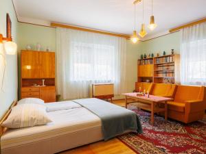 Posteľ alebo postele v izbe v ubytovaní Holiday Home Peach by Interhome