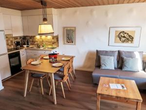 Kuchyň nebo kuchyňský kout v ubytování Apartment Wohnung Nr-2 by Interhome