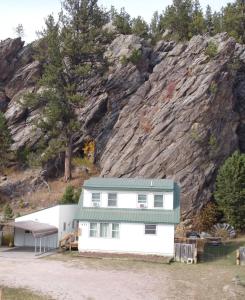 Φωτογραφία από το άλμπουμ του Rock Face Lodge Custer SD σε Custer