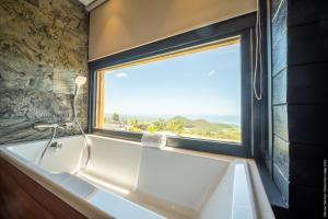 Koupelna v ubytování Hôtel Diana Dea Lodge & SPA