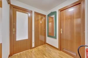 Kép Mirasierra Suites Pamplona szállásáról Pamplonában a galériában