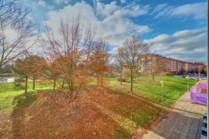 A garden outside Mirasierra Suites Pamplona