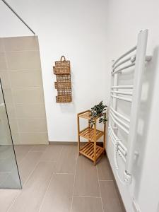 Fotografie z fotogalerie ubytování Modern 2 room apartment in downtown v destinaci Wiener Neustadt