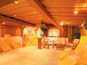 A seating area at Hotel Lammwirt