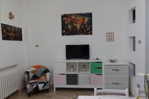 Μια τηλεόραση ή/και κέντρο ψυχαγωγίας στο Brezza Marina