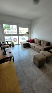 Χώρος καθιστικού στο Departamento 3 Amb Zona Guemes