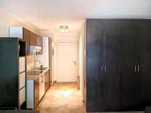 Gallery image of Direct Monaco Studio devant piscine in Beausoleil