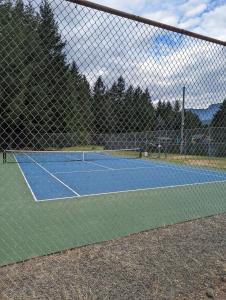 Attività di tennis o squash presso l'appartamento o nelle vicinanze