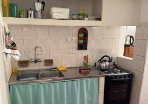 Nhà bếp/bếp nhỏ tại Casa para 4 personas con parrillero +5 ảnh