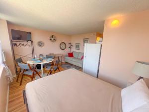 Фотография из галереи Island Haven Hawaiian Monarch Studio в Гонолулу