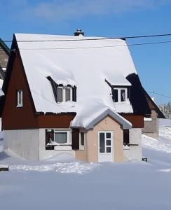 Holiday Home Apartman Aco v zimě
