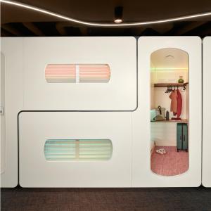 Kuchyň nebo kuchyňský kout v ubytování CityHub Reykjavik
