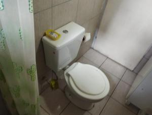 Ένα μπάνιο στο La guido 2