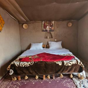 Postel nebo postele na pokoji v ubytování Camel House camp