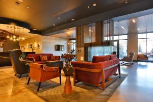 Posezení v ubytování Hotel Indigo - Silverthorne by IHG