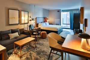 Posezení v ubytování Hotel Indigo - Silverthorne by IHG