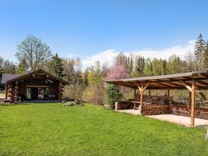 Vonkajšia záhrada v ubytovaní Villa in Lomnice near Giant Mountains