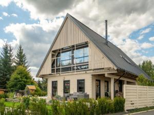 Um jardim no exterior de Villa in Abertamy near Klinovec Ski Resort