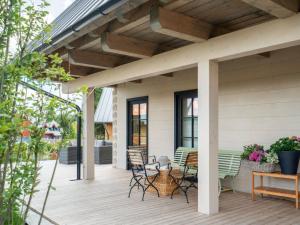 Uma varanda ou terraço em Villa in Abertamy near Klinovec Ski Resort
